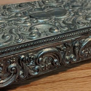 Vintage Deco Jewelery Box